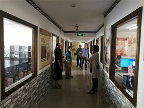 金山區(qū)開展民辦教育培訓(xùn)機(jī)構(gòu)“雙隨機(jī)、一公開”聯(lián)合檢查，規(guī)范市場(chǎng)促發(fā)展